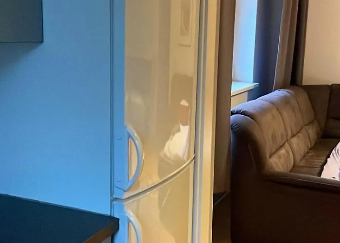 Zwei-raum Fuer Max. 4 Personen * Magdeburg